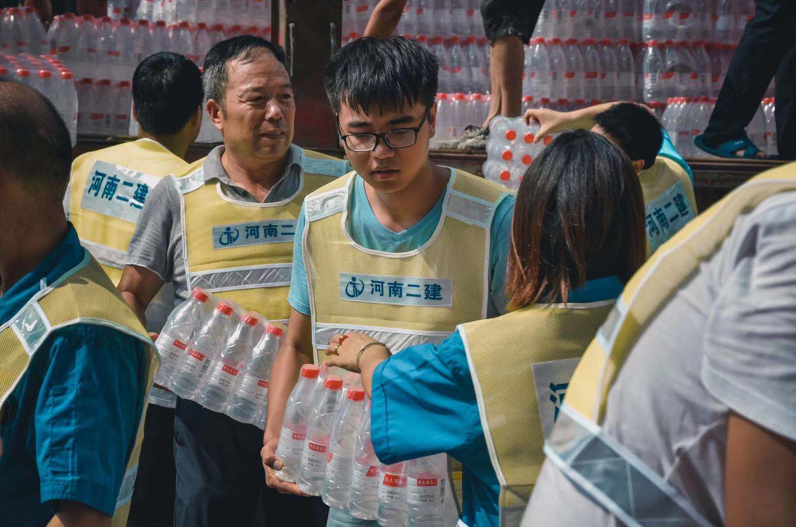 会员单位卸水4.jpg