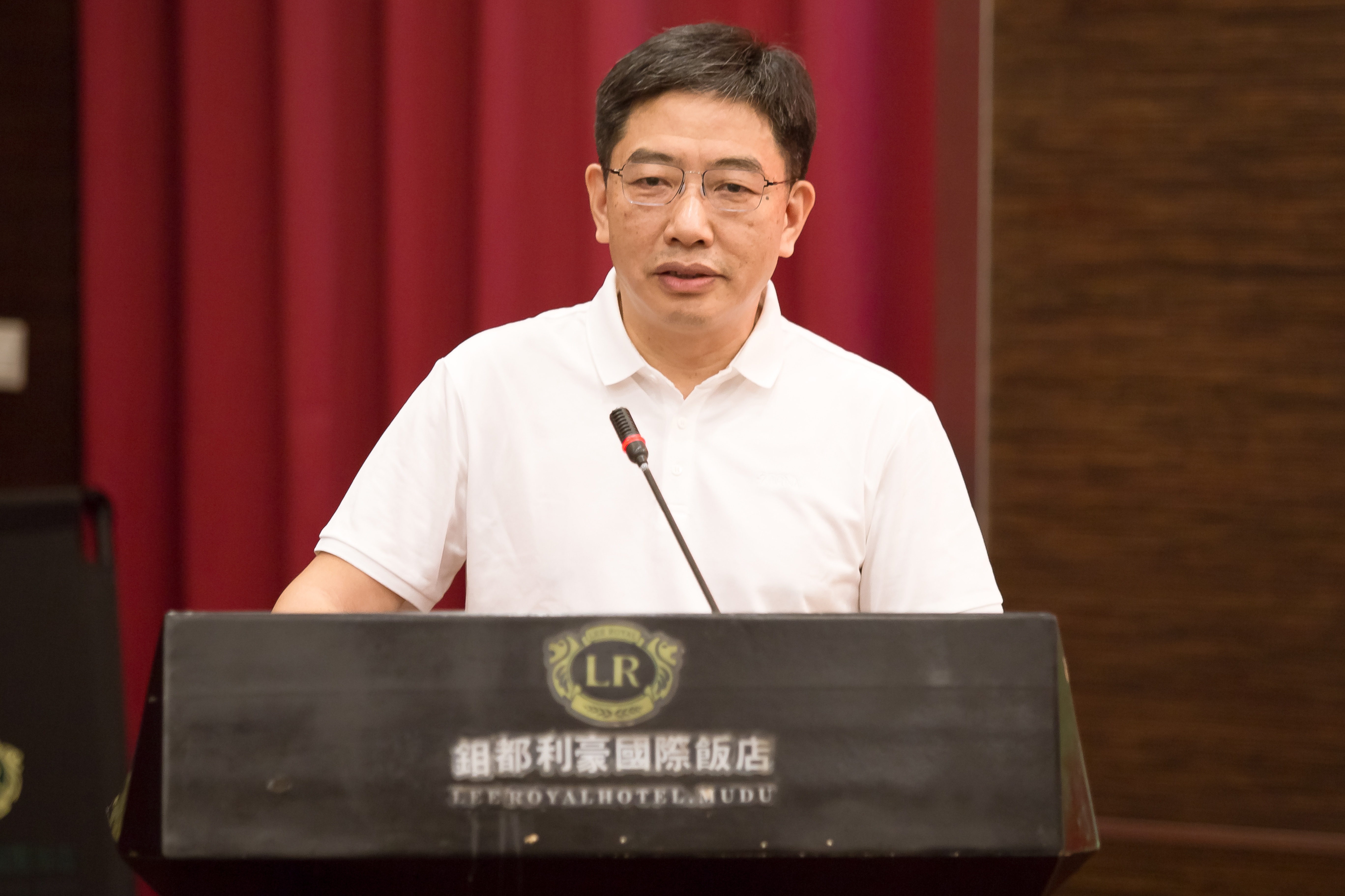 黄克正.jpg