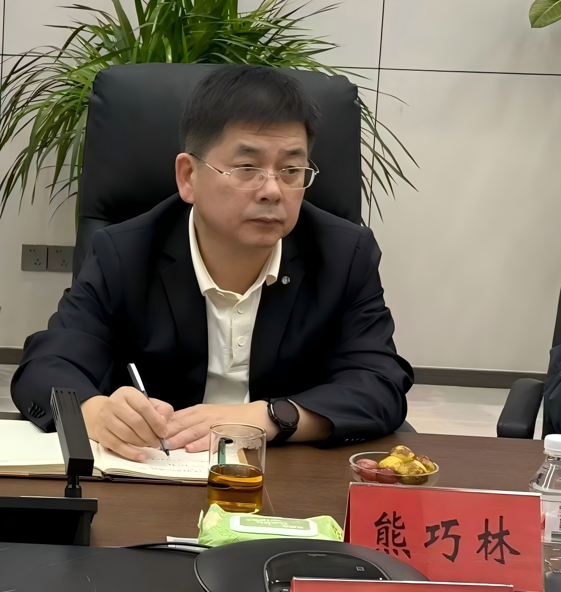 微信图片_20251022154620_176_13.png 微信图片_20251022154620_176_13.png